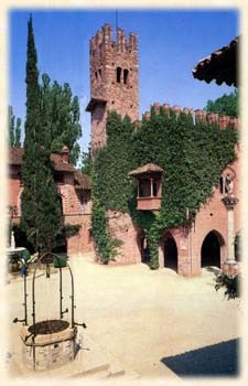 Piazza Gian Galeazzo Visconti