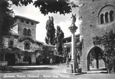 Piazza Gian Galeazzo Visconti