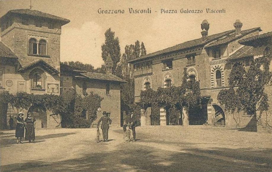 Piazza Gian Galeazzo Visconti
